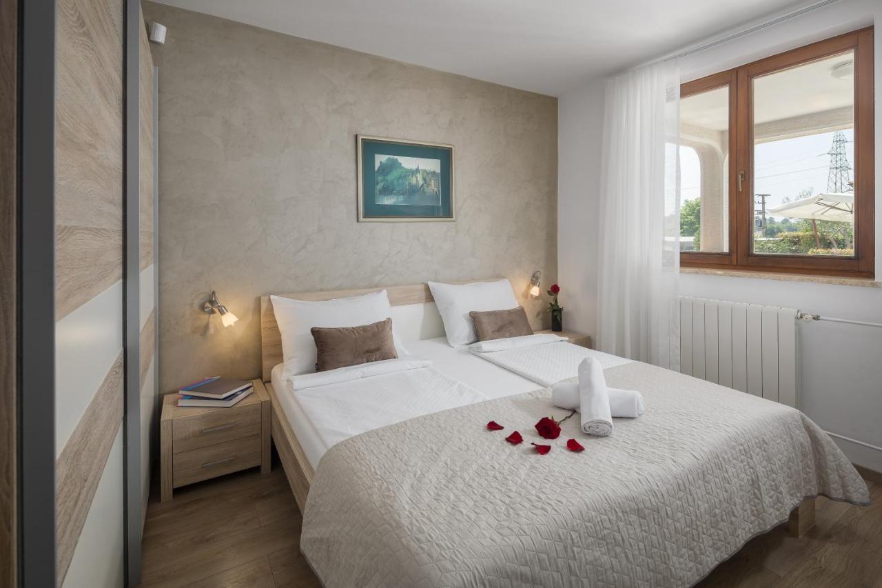 Villa Alena ポレッチ エクステリア 写真